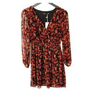 BRAND NEW Doe and Rae dress Size Small